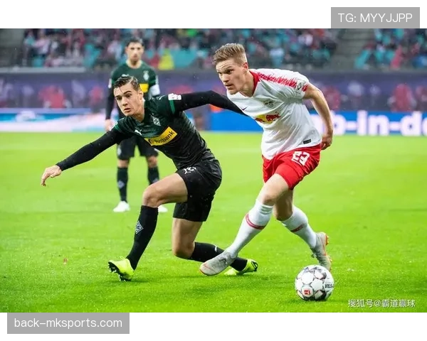 德甲转会窗口持续升温,多队引援动作频频引关注 德甲转会窗口持续升温,多队引援动作频频引关注